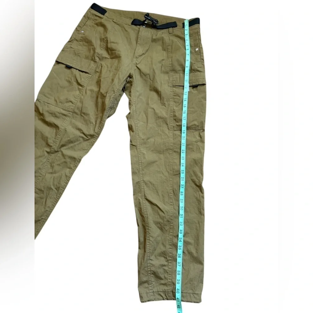 The North Face Mens Mineral Gold Ripstop Cargo PANTS Relaxed Fit size 36